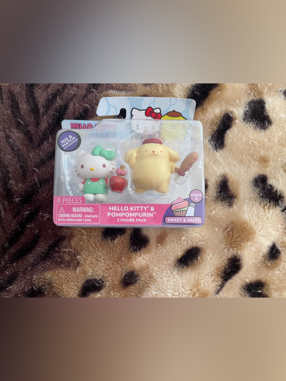 Sanrio Hello Kitty & Pompompurin Figure Set - Yellow, White & Green